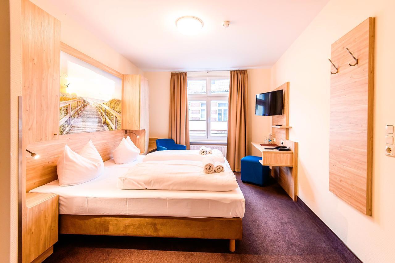 Hotel Am Alten Hafen วิสมาร์ ภายนอก รูปภาพ